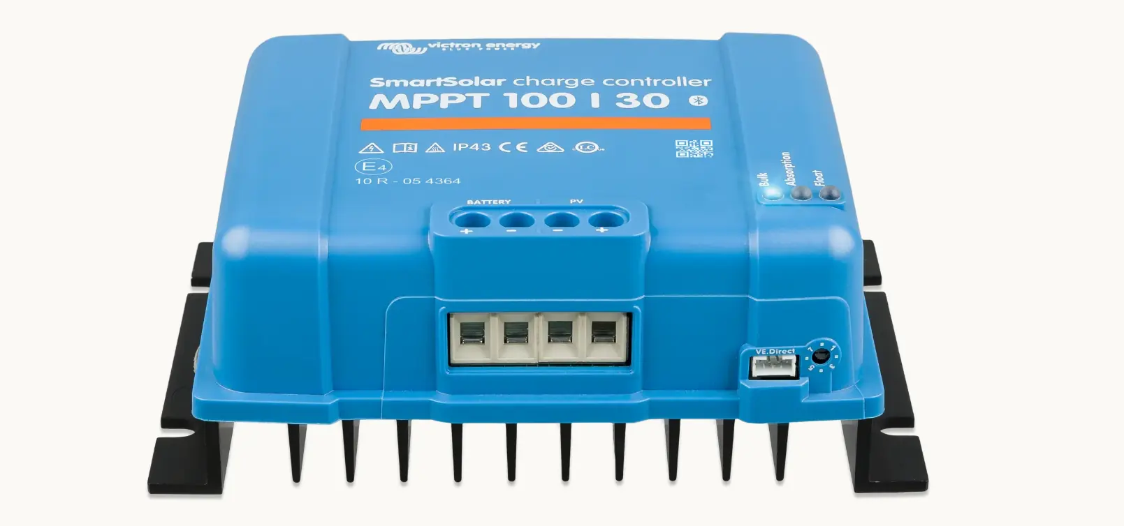 Victron Energy 100/30 Solar Charge Controller - Image 3